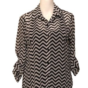 5/$20 Stacey Summers Chevron Black and White